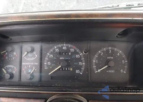 1989 Ford F150 from USA, damaged, VIN 1FTEF14N8KTB25600